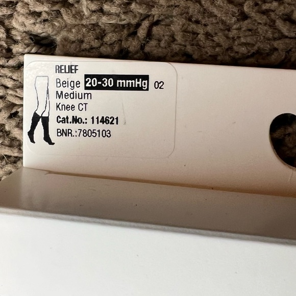 NIB Jobst Relief Medical Compression Stockings beige size medium A39 - Picture 5 of 9